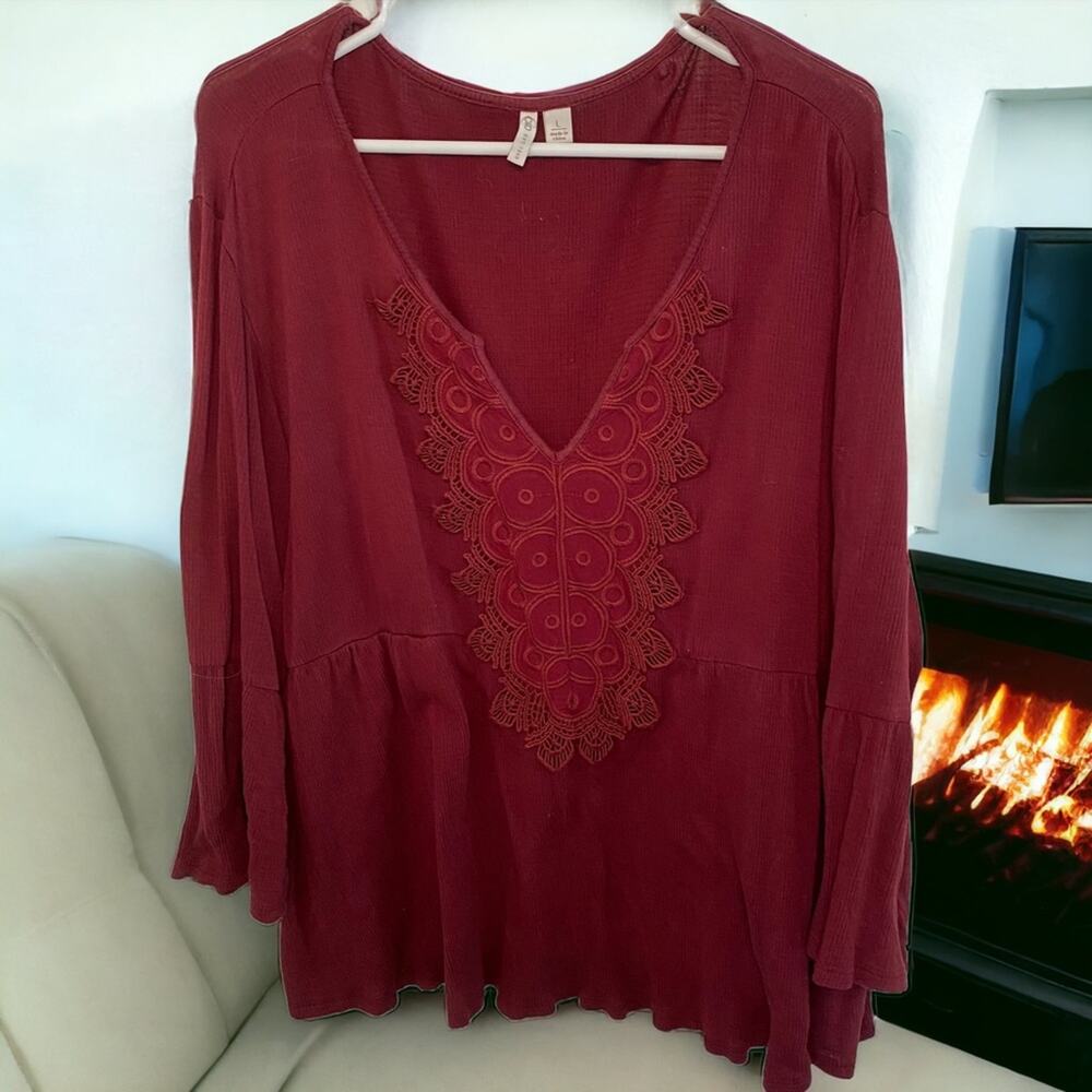 RUFFLED BABYDOLL TOP by Cato Flowy casual L lace accent front